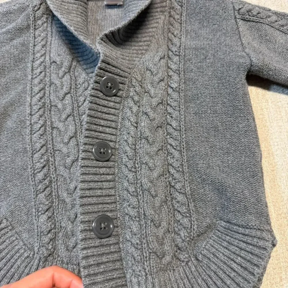 Gap  4T / 4 Boys Girls Unisex Gray Knit Sweater
